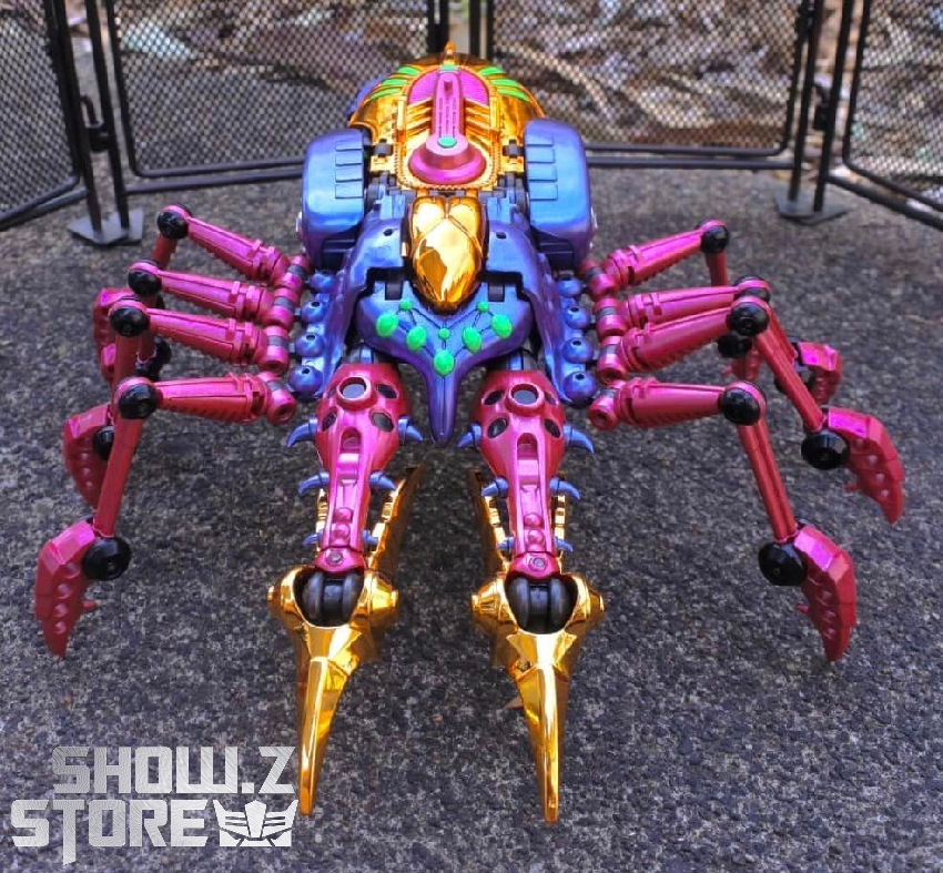 TransArt TransMetal Tarantula robot humanoid purple display TransArt TransMetal Tarantula robot humanoid purple display