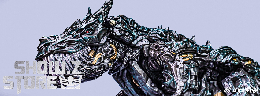 Mechanical dinosaur creature with articulated limbs and metallic details Mechanical dinosaur creature with articulated limbs and metallic details