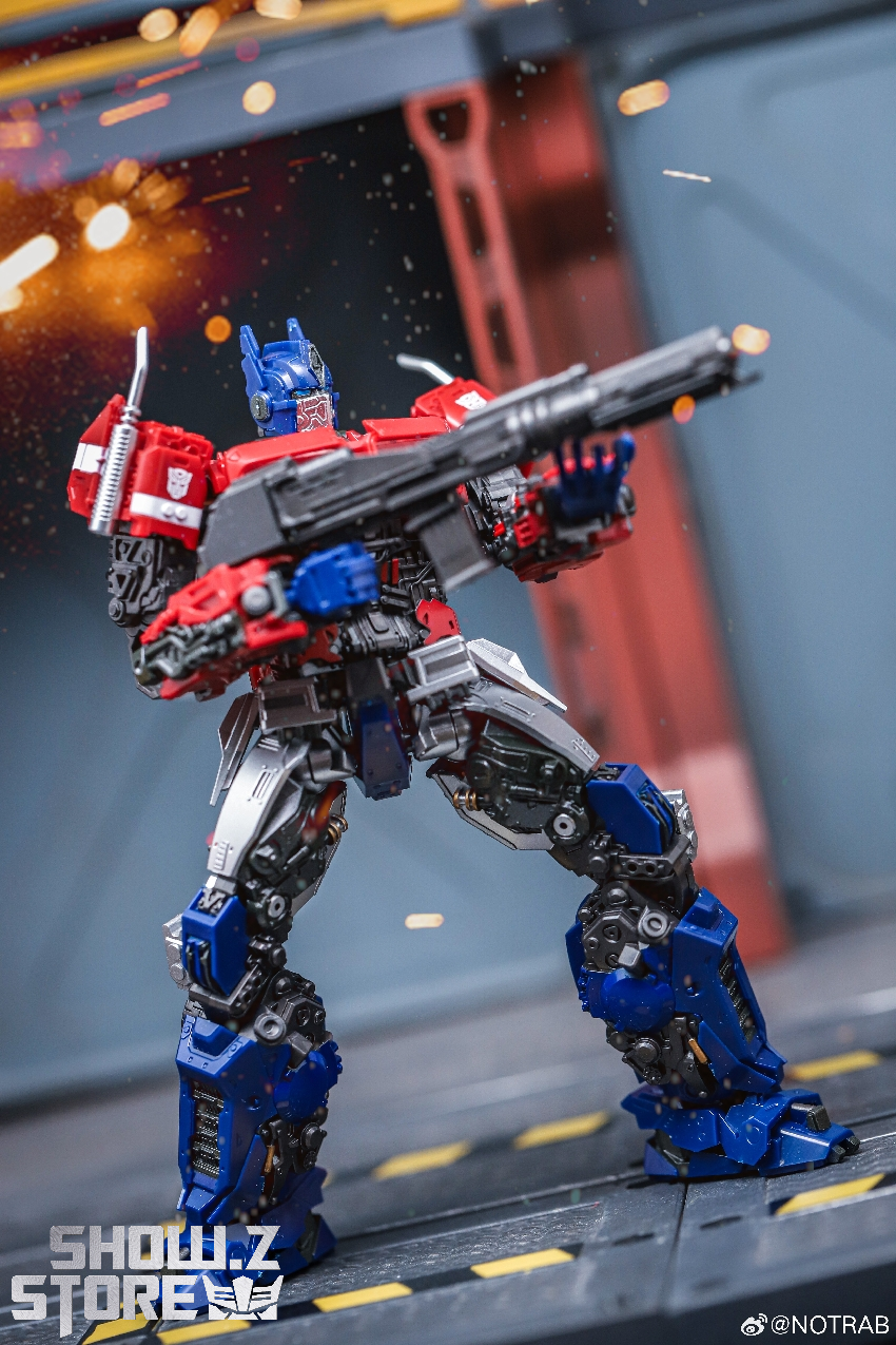 Trumpeter Optimus Prime robot comparison multiple angles view Trumpeter Optimus Prime robot comparison multiple angles view