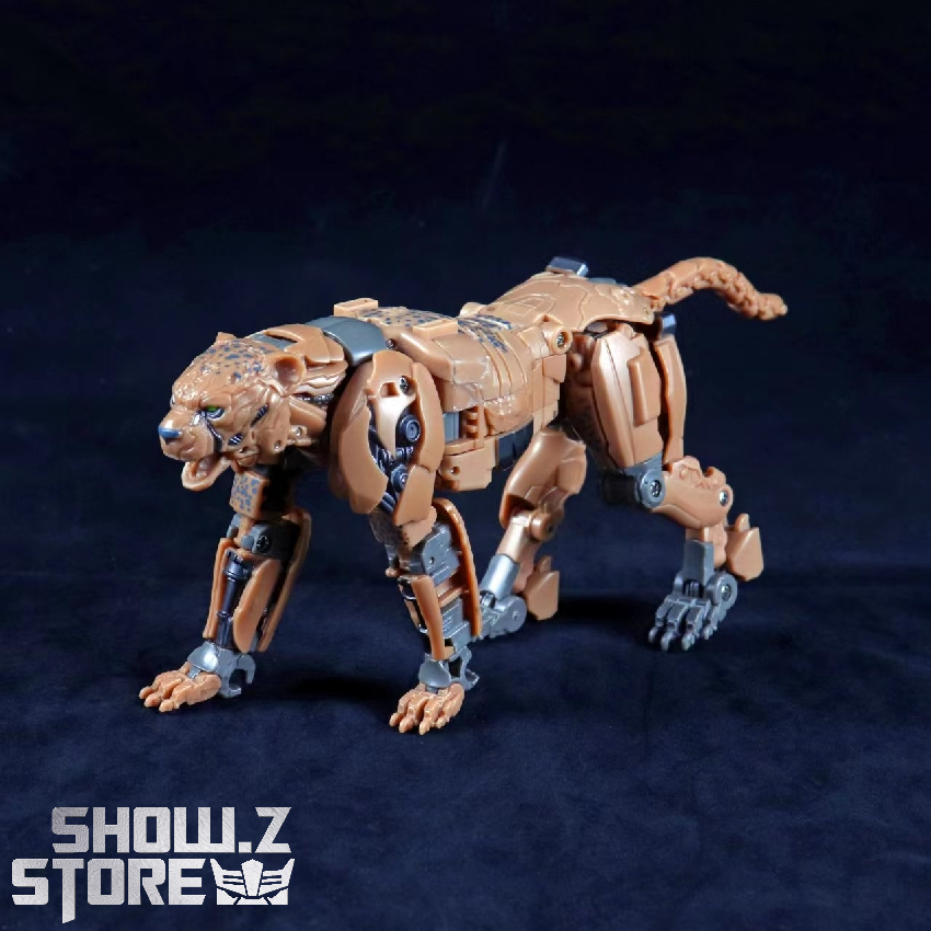 Bright blue articulated Cheetor action figure with animal mode transformation beast Bright blue articulated Cheetor action figure with animal mode transformation beast