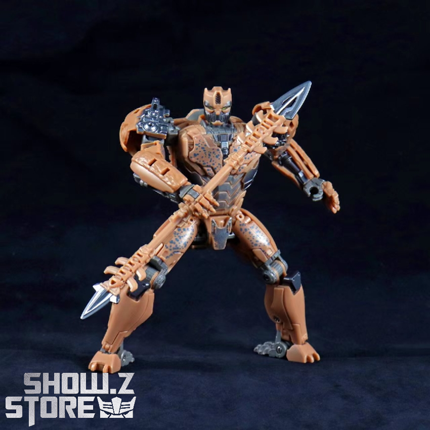 Beast mode showing animal form with metallic paint and detailed mechanical joints Beast mode showing animal form with metallic paint and detailed mechanical joints