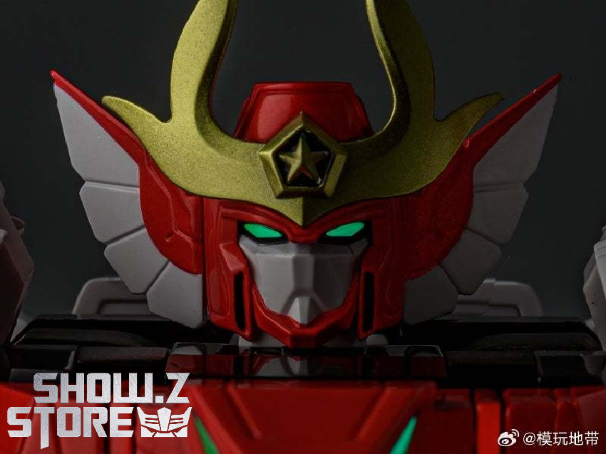 Red black and gold robot showing complex joint articulation and weapon details Red black and gold robot showing complex joint articulation and weapon details