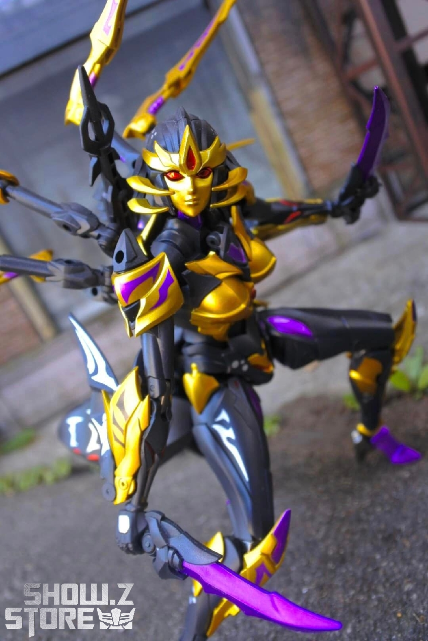 BingoToys BT-04 Spider Girl oversized leader figure comparison display BingoToys BT-04 Spider Girl oversized leader figure comparison display