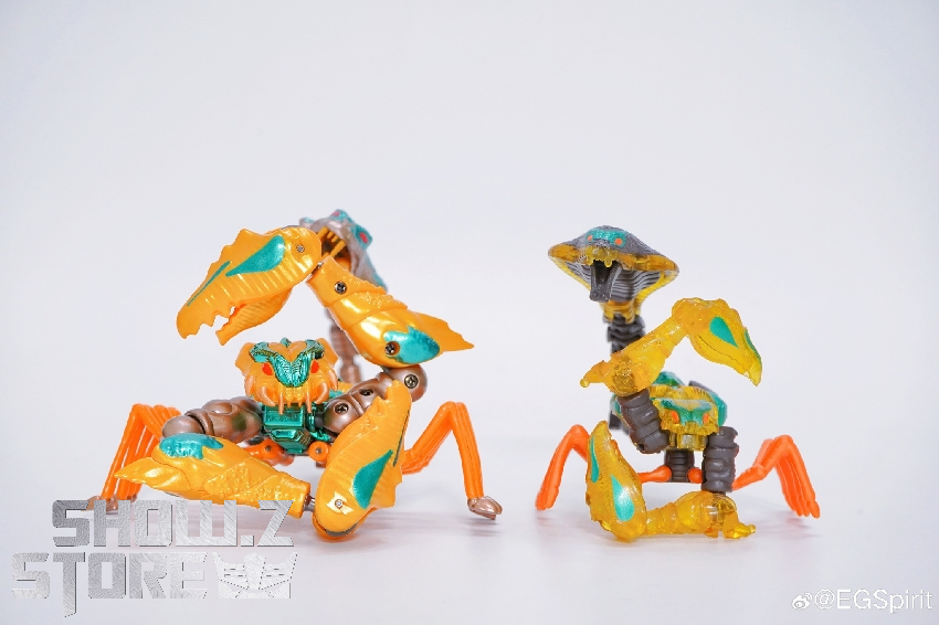 TransArt BWM-13 Beast Wars Predacon Quickstrike in robot mode with articulated limbs and detailed armor TransArt BWM-13 Beast Wars Predacon Quickstrike in robot mode with articulated limbs and detailed armor
