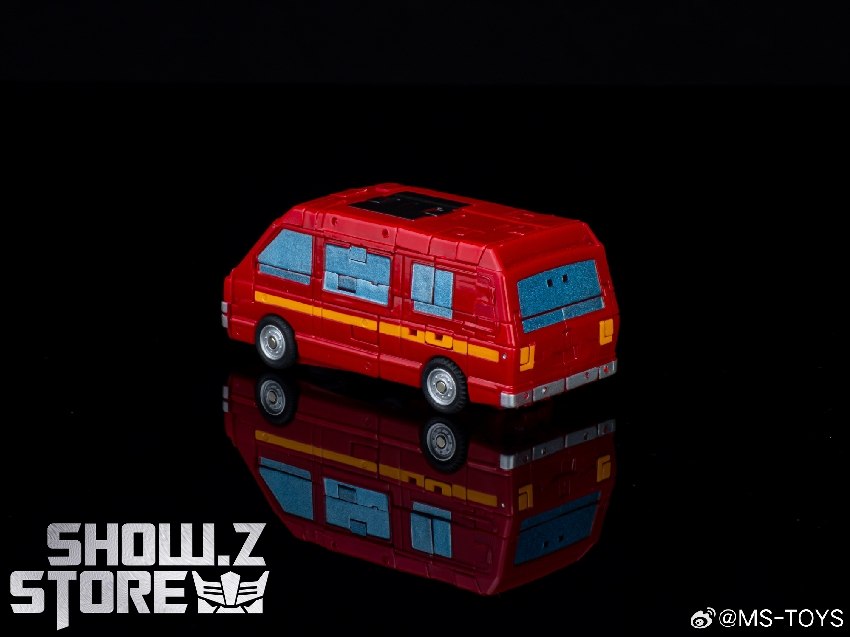 Magic Square MS-B44EX Ironhide red fire truck vehicle mode with detailed paint Magic Square MS-B44EX Ironhide red fire truck vehicle mode with detailed paint