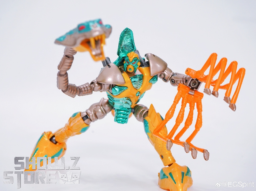 Quickstrike predacon in full articulation showing mechanical precision and design complexity visible Quickstrike predacon in full articulation showing mechanical precision and design complexity visible