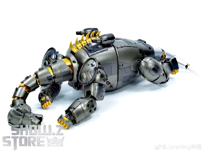 Planet X Proteus Sludge IDW version dark grey and yellow military robot Planet X Proteus Sludge IDW version dark grey and yellow military robot