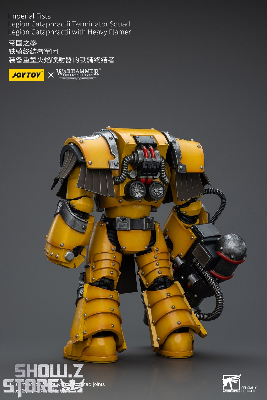 JoyToy Warhammer Imperial Fists yellow armor combat stance with weapon JoyToy Warhammer Imperial Fists yellow armor combat stance with weapon