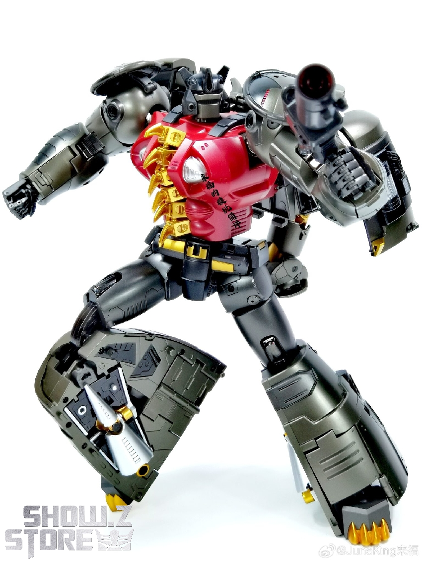 Planet X Sludge IDW military-grade robot warrior with authentic damage detailing Planet X Sludge IDW military-grade robot warrior with authentic damage detailing