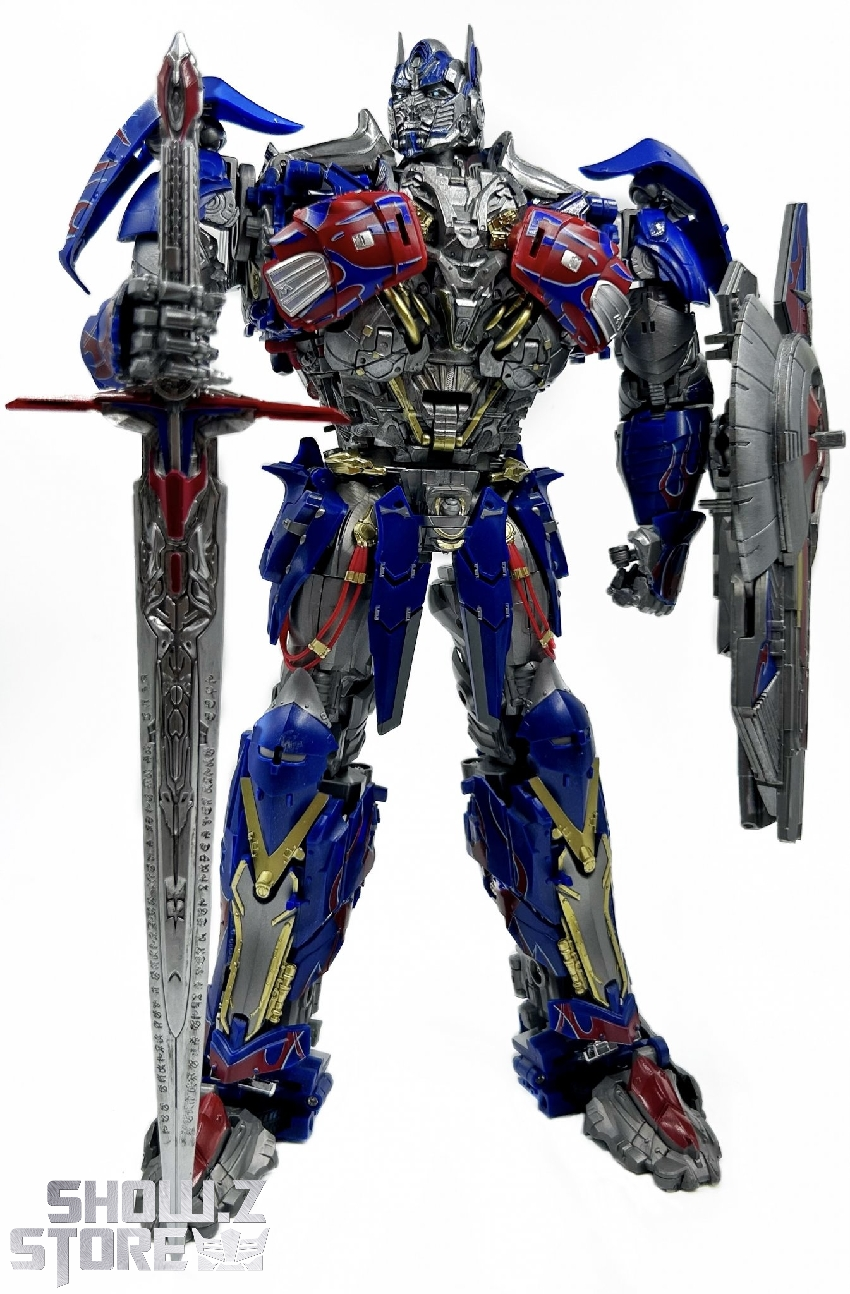 AlienAttack King of Kavaliers Optimus Prime robot upright pose AlienAttack King of Kavaliers Optimus Prime robot upright pose