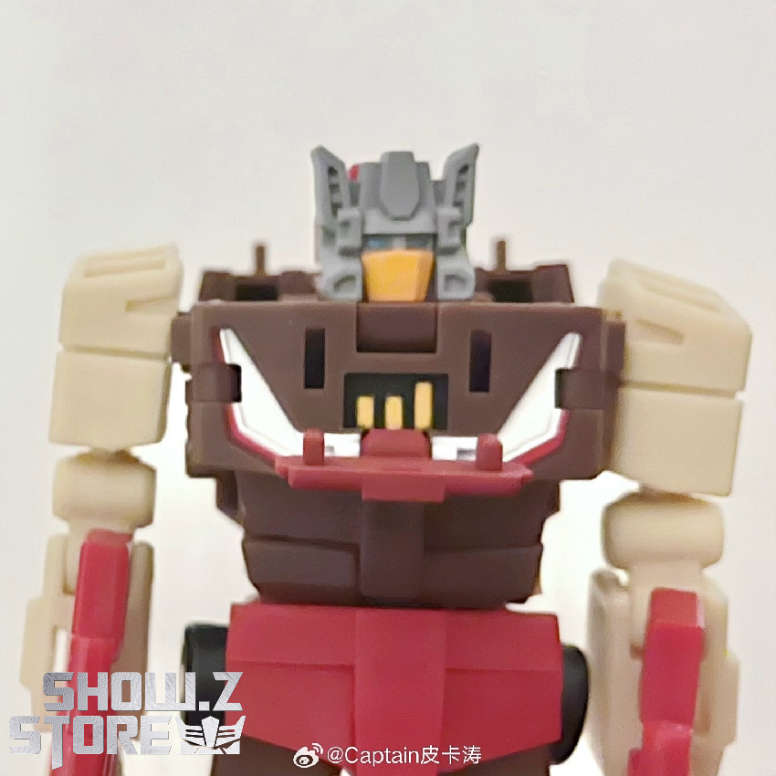 Chromedome robot front facing with detailed brown tan color scheme and red accents Chromedome robot front facing with detailed brown tan color scheme and red accents