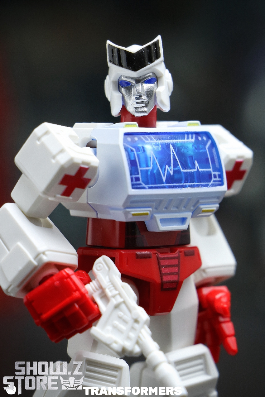 Blokees Transformers Shining Version red and blue robot poseable action figure Blokees Transformers Shining Version red and blue robot poseable action figure