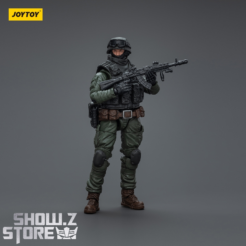 Russian CCO armed figure in tactical gear with complete weapons configuration Russian CCO armed figure in tactical gear with complete weapons configuration