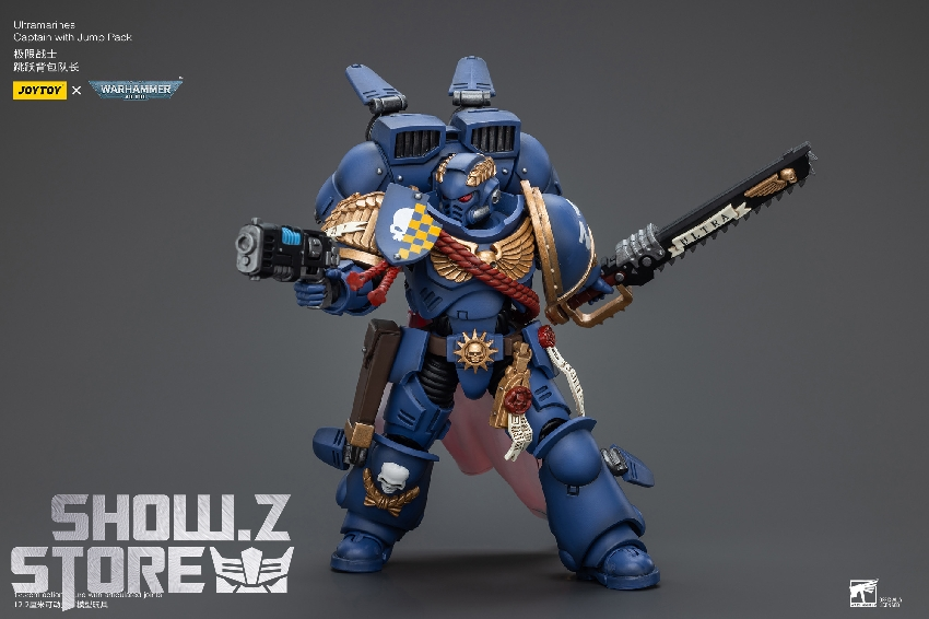 JoyToy Warhammer 40K Ultramarines Captain with power armor golden details JoyToy Warhammer 40K Ultramarines Captain with power armor golden details