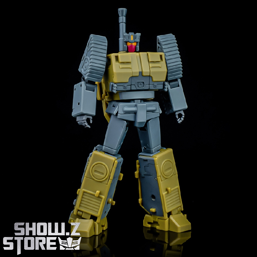 Yellow tank detailed transformation showing armor panel articulation Yellow tank detailed transformation showing armor panel articulation