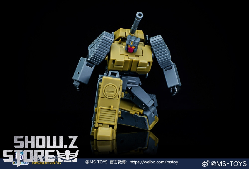 Magic Square MS-B51C Heavy Gunner Brawl yellow military tank robot warrior Magic Square MS-B51C Heavy Gunner Brawl yellow military tank robot warrior