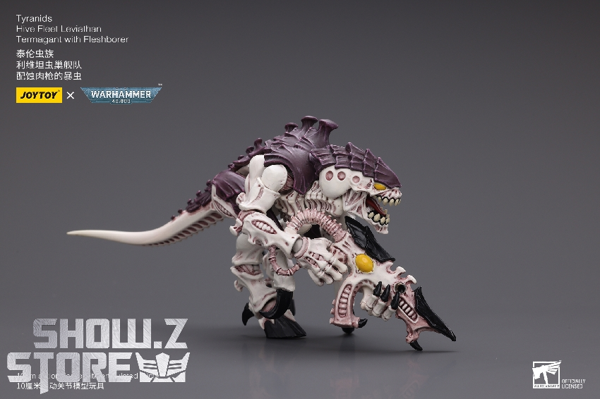 Tyranid battle creature with tentacle weapons and elaborate alien body armor Tyranid battle creature with tentacle weapons and elaborate alien body armor