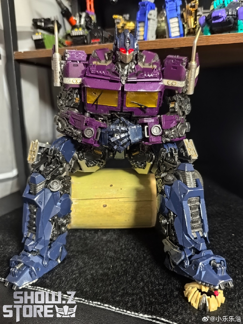 MM-01P purple and dark blue armored robot displaying articulated mechanical joints MM-01P purple and dark blue armored robot displaying articulated mechanical joints