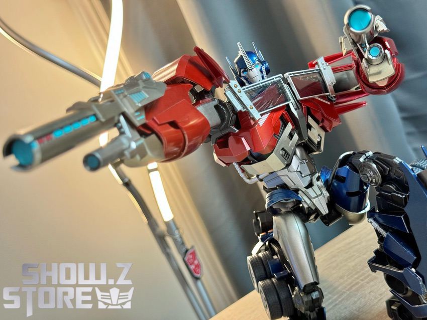 Iron Warrior Optimus Prime side angle gun arm red design Iron Warrior Optimus Prime side angle gun arm red design
