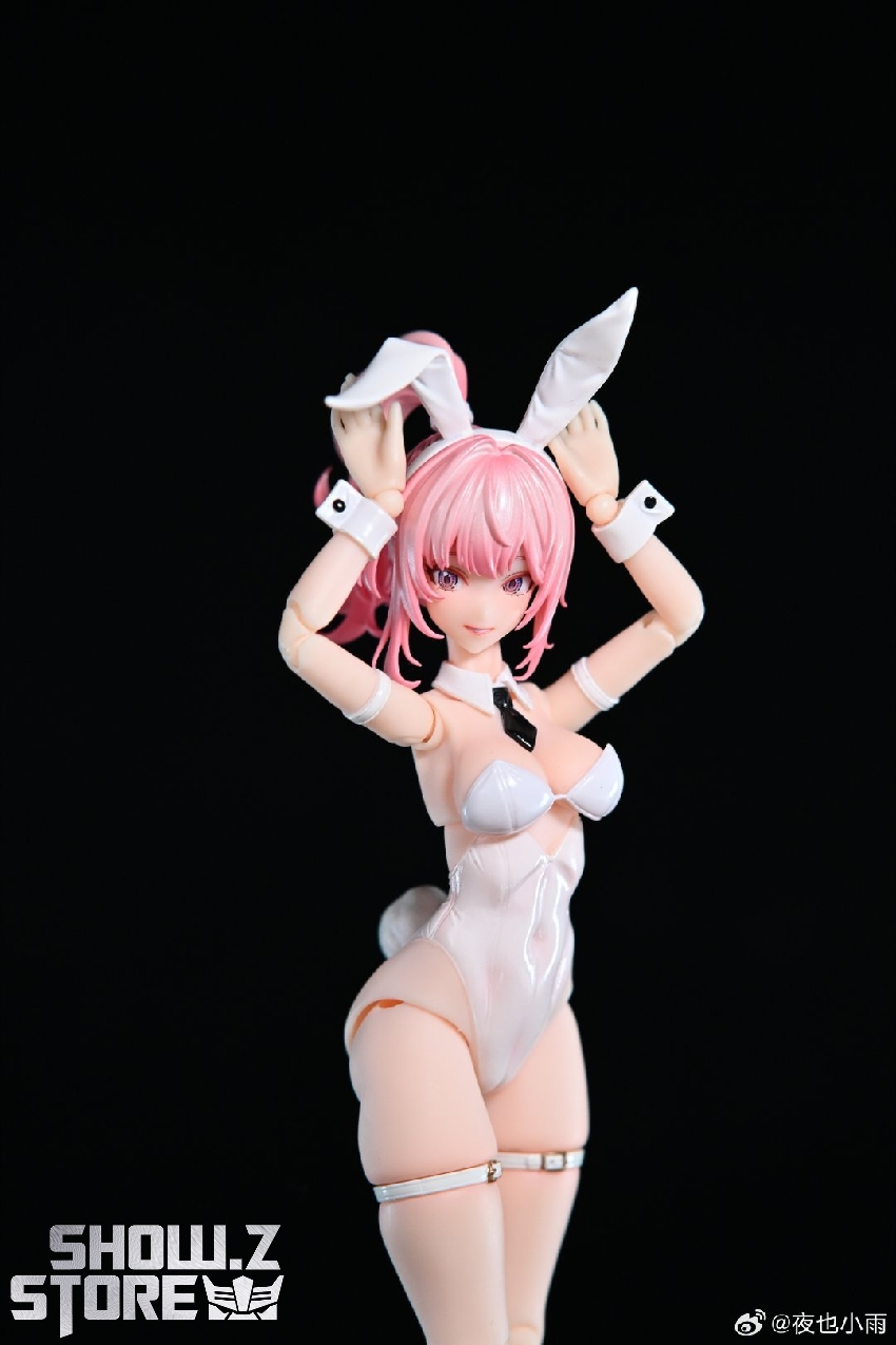 Character figure displaying front pose with weapon accessories and costume detail Character figure displaying front pose with weapon accessories and costume detail