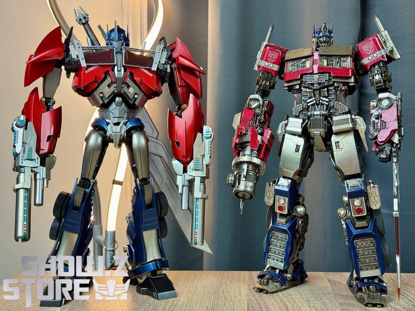 Iron Warrior Optimus Prime alternate robot configuration display Iron Warrior Optimus Prime alternate robot configuration display
