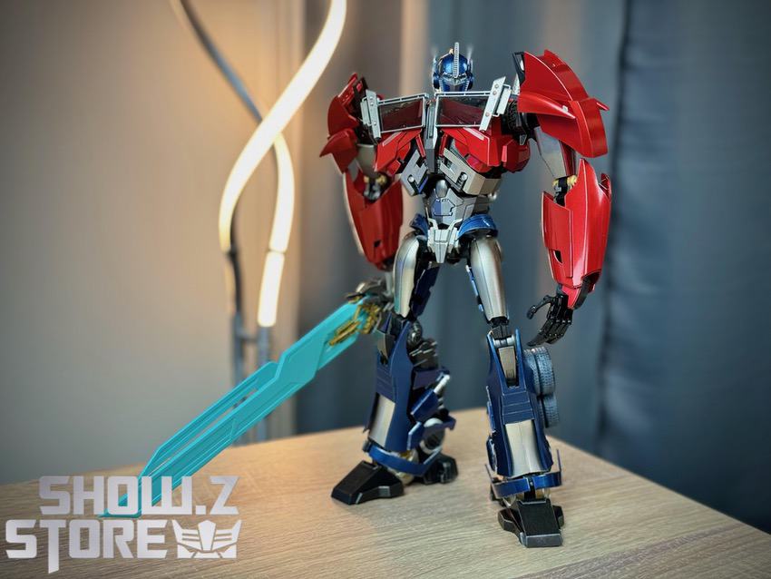Iron Warrior IW-07 Leader DLX Optimus Prime standing blue sword Iron Warrior IW-07 Leader DLX Optimus Prime standing blue sword