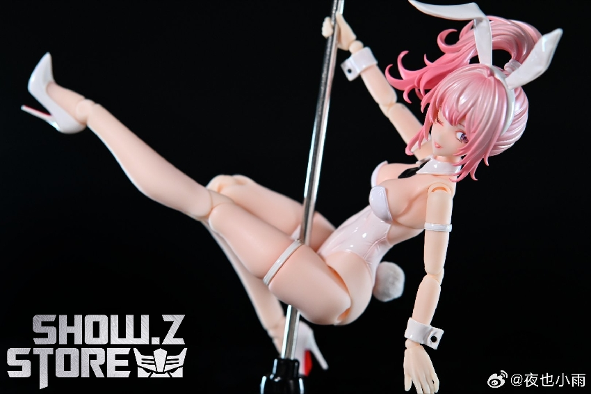 Snail Shell 1/12 Bunny Girl Eileen figure in white outfit with pink hair Snail Shell 1/12 Bunny Girl Eileen figure in white outfit with pink hair