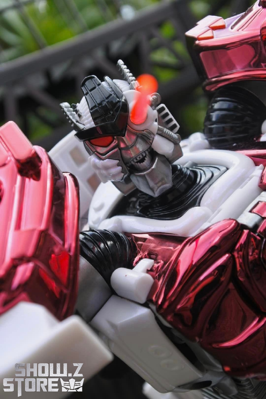 BWM-10 Dinobot II red white robot dynamic mid-action stance BWM-10 Dinobot II red white robot dynamic mid-action stance