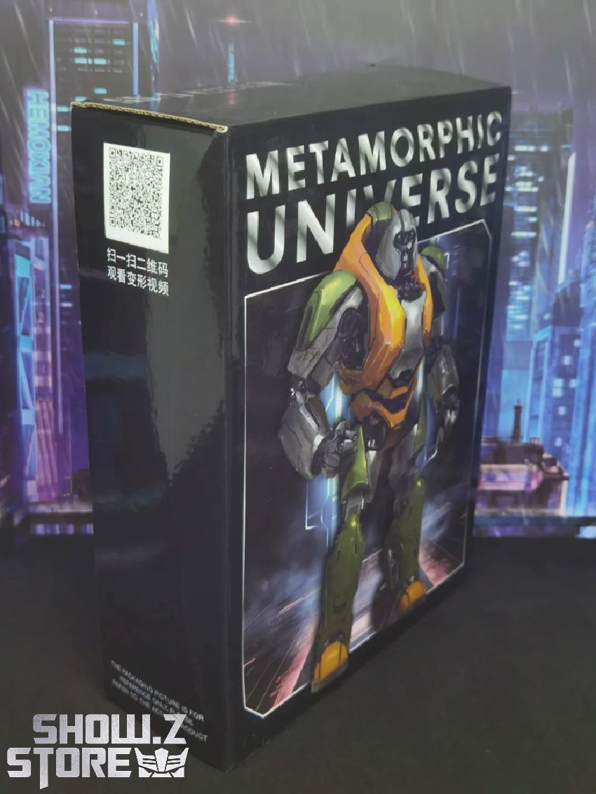 Metamorphic Universe robot figure box packaging with yellow armor design Metamorphic Universe robot figure box packaging with yellow armor design