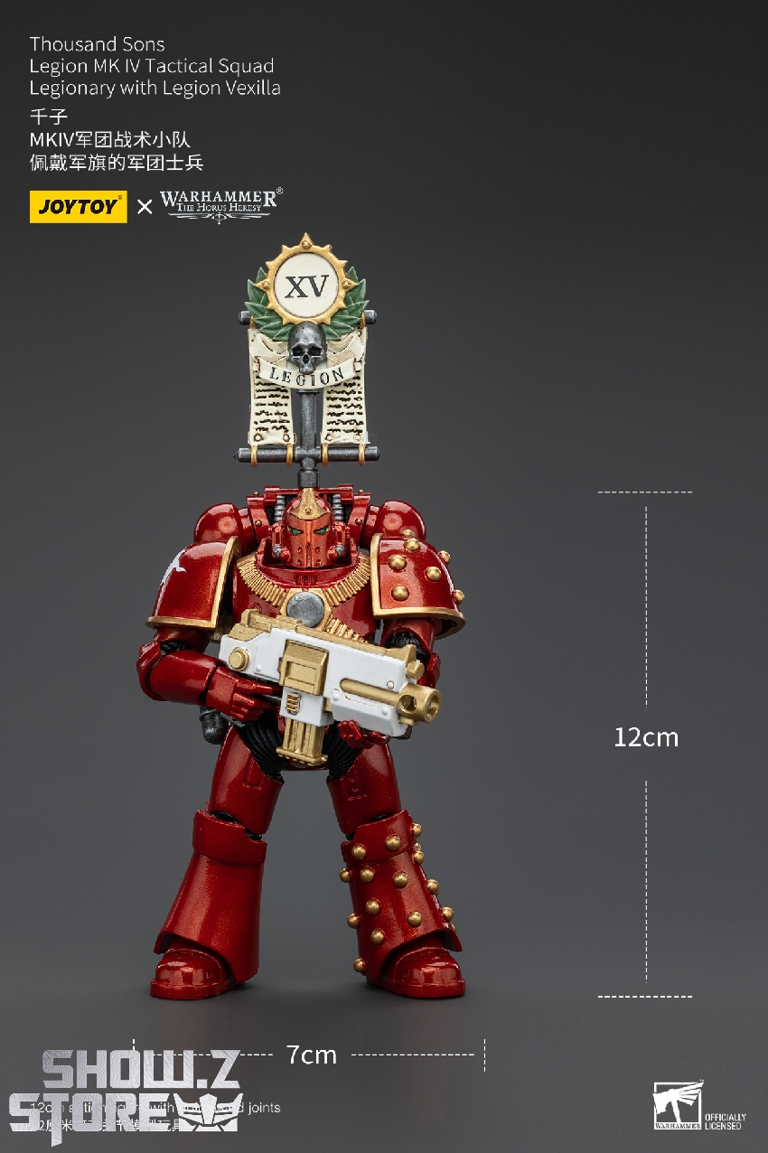 Red and gold JoyToy 1/18 Warhammer Thousand Sons marine with elaborate tactical armor Red and gold JoyToy 1/18 Warhammer Thousand Sons marine with elaborate tactical armor