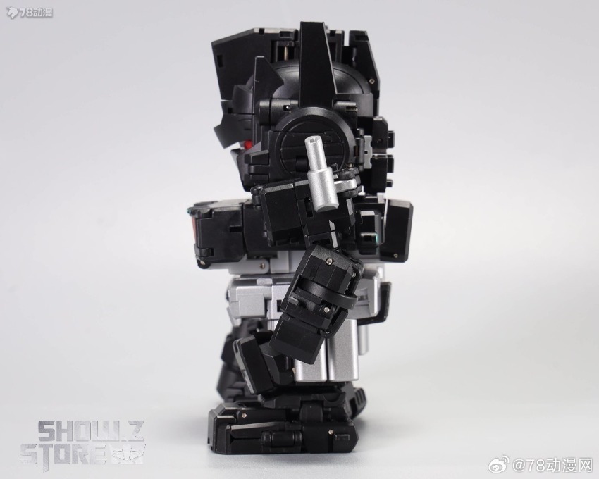 Transformation sequence from truck to robot mode displaying mechanical engineering Transformation sequence from truck to robot mode displaying mechanical engineering