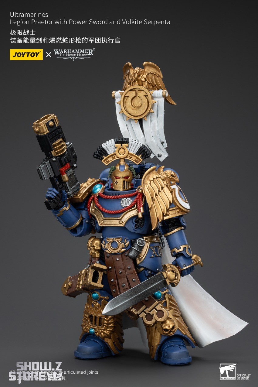 JoyToy ornate blue space marine commander golden armor white cape JoyToy ornate blue space marine commander golden armor white cape