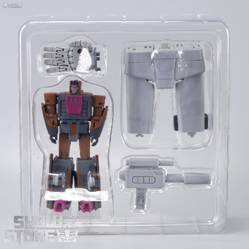 MS-B55C Blastoff robot mode with gold armor and shuttle components visible MS-B55C Blastoff robot mode with gold armor and shuttle components visible