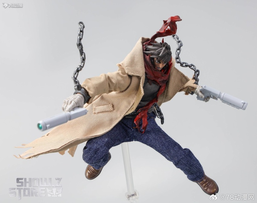 1/12 FigScript Nagare Ryoma figure in beige coat and blue jeans standing pose 1/12 FigScript Nagare Ryoma figure in beige coat and blue jeans standing pose