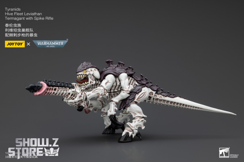 Front-facing JoyToy Warhammer creature aggressive posture large spike weapon Front-facing JoyToy Warhammer creature aggressive posture large spike weapon