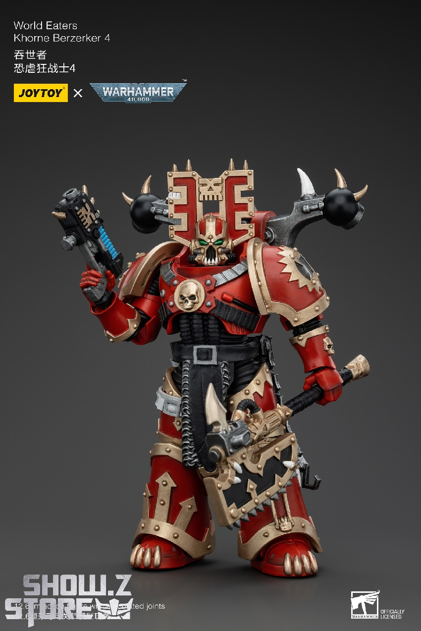 Side profile showing intricate weaponry and ornate spiky pauldrons Side profile showing intricate weaponry and ornate spiky pauldrons