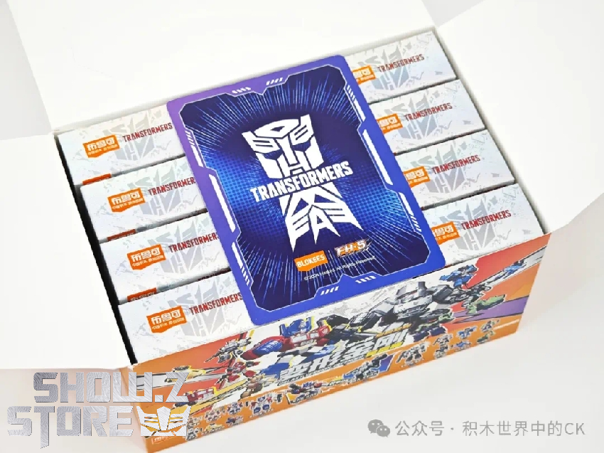 Transformers Defender robot figure in blue and orange colors Transformers Defender robot figure in blue and orange colors