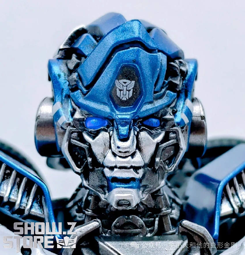 Close-up of Mirage robot head with sleek design details Close-up of Mirage robot head with sleek design details