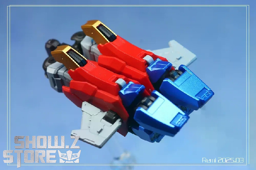 Purple GoShogun robot showing vehicle and beast-form hybrid characteristics Purple GoShogun robot showing vehicle and beast-form hybrid characteristics
