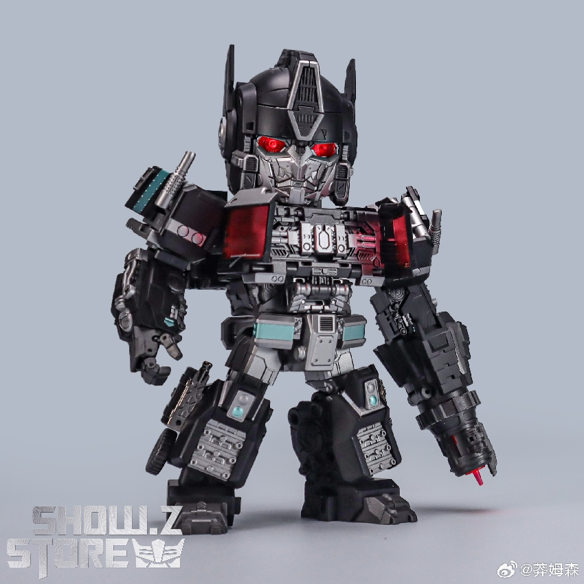 Commander robot aggressive stance extended weapon platforms Commander robot aggressive stance extended weapon platforms