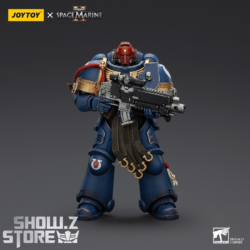 Blue gold armored sergeant red helmet stripe Warhammer 40K uniform Blue gold armored sergeant red helmet stripe Warhammer 40K uniform