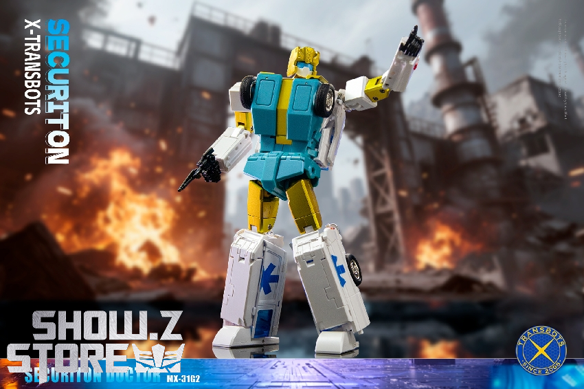MX-31 Paragon First Aid white ambulance robot mode posed arms MX-31 Paragon First Aid white ambulance robot mode posed arms
