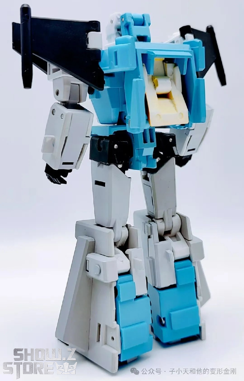 DX9 Mini Brainstorm figure compact form included stand accessories DX9 Mini Brainstorm figure compact form included stand accessories