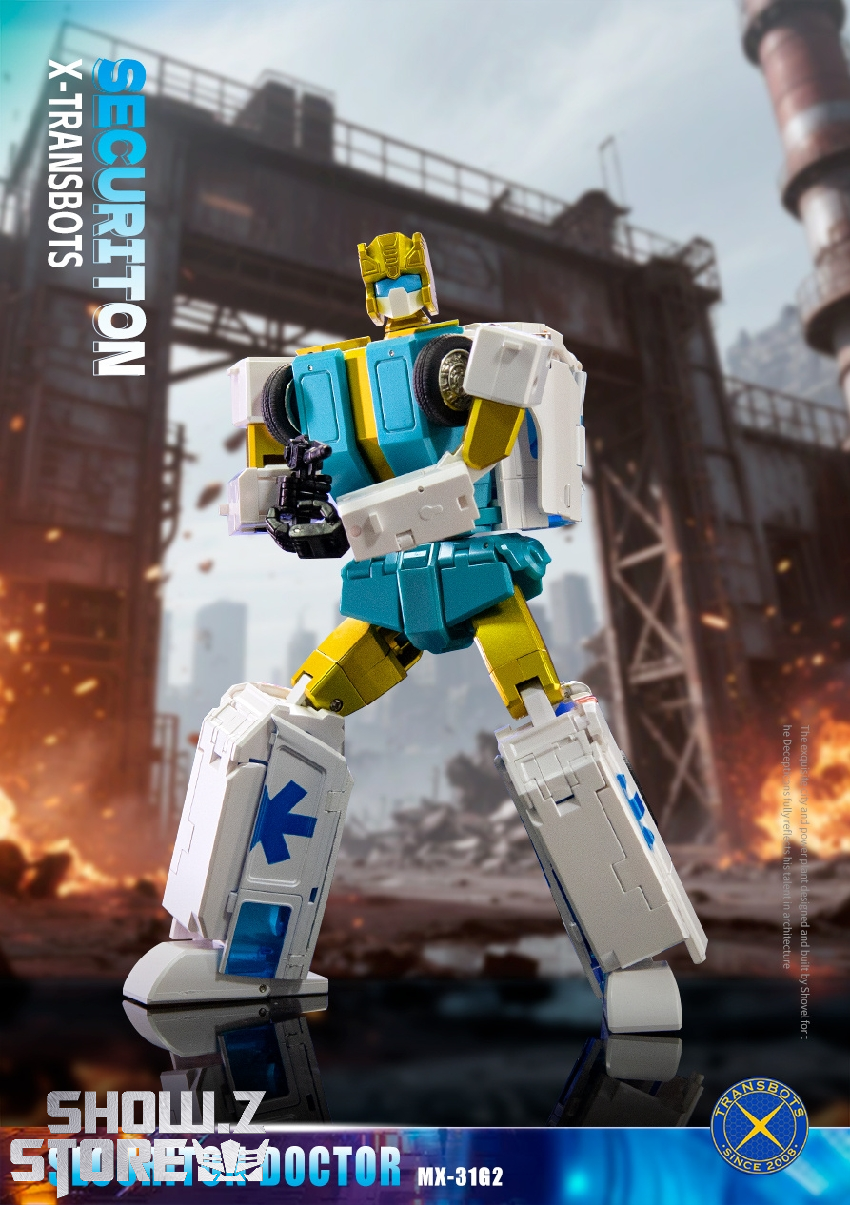 MX-31 Paragon First Aid blue white yellow robot action stance MX-31 Paragon First Aid blue white yellow robot action stance