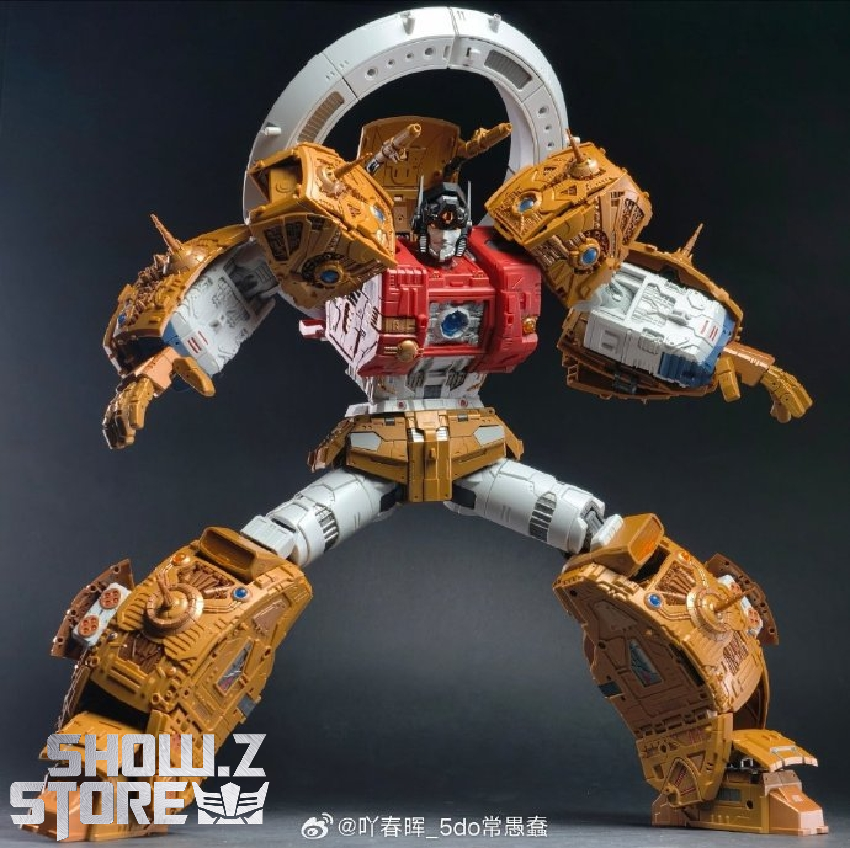 01-Studio Primus Creator seed yellow color robot detailed mechanical joints 01-Studio Primus Creator seed yellow color robot detailed mechanical joints