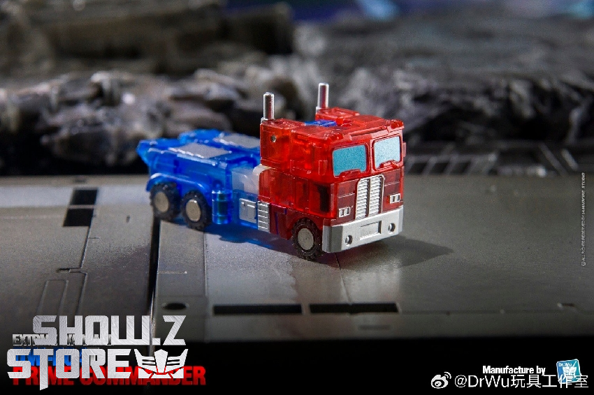 Red blue white Prime Commander truck robot transparent parts Red blue white Prime Commander truck robot transparent parts