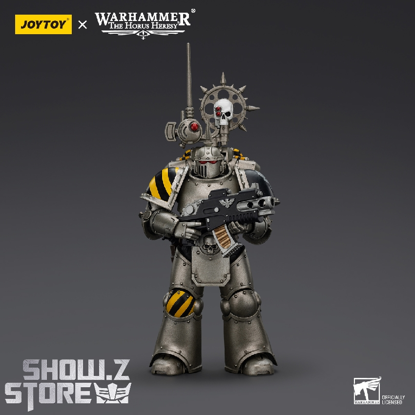 Imperial Fists soldier detailed torso plating distinctive helmet assault weapon Imperial Fists soldier detailed torso plating distinctive helmet assault weapon