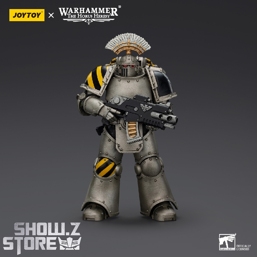 Imperial Fists soldier intricate armor details chapter insignia heavy bolter Imperial Fists soldier intricate armor details chapter insignia heavy bolter