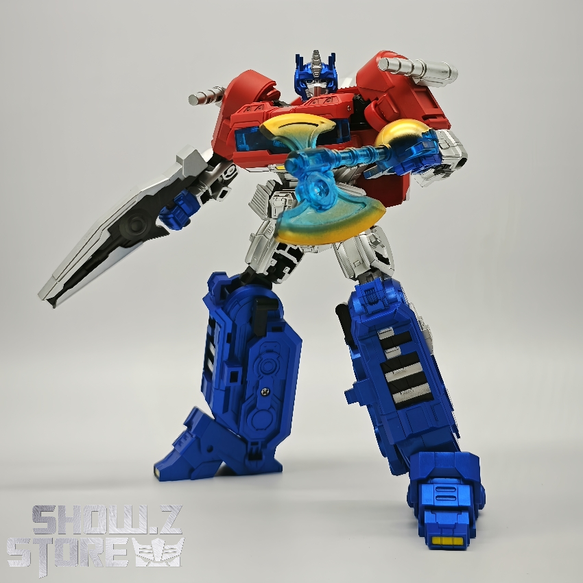 SS-112 Optimus Prime striking action pose articulated joints accessories SS-112 Optimus Prime striking action pose articulated joints accessories