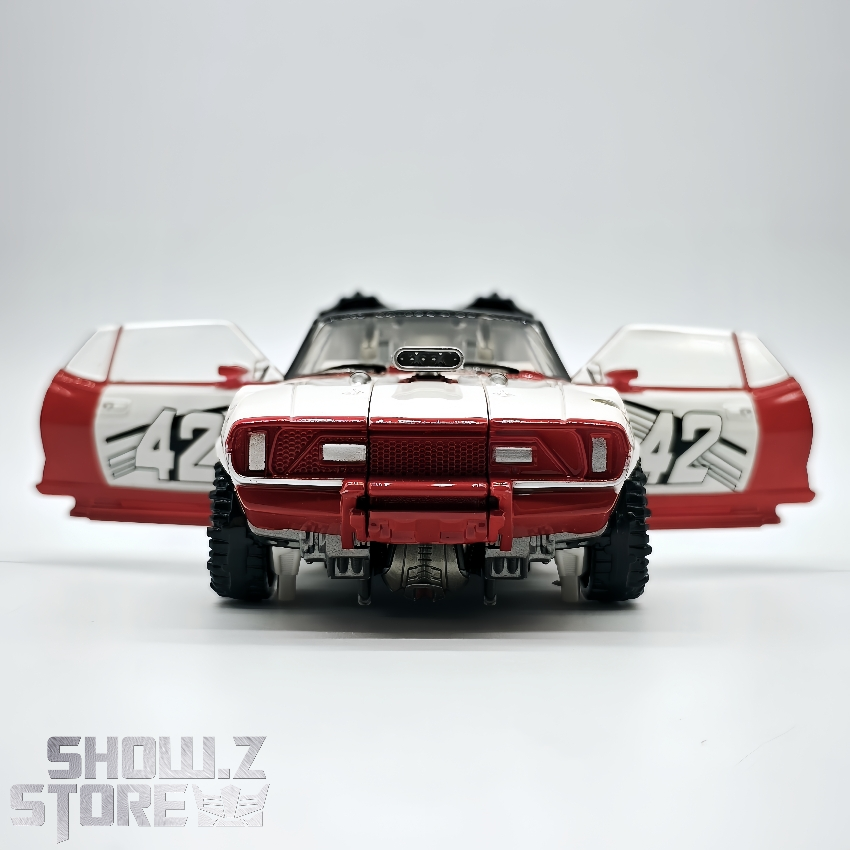 BW TW-1033B Studio Series White Soldier Dropkick red white race car BW TW-1033B Studio Series White Soldier Dropkick red white race car